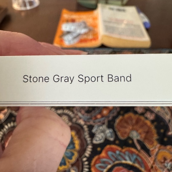 New unopened box Apple stone gray sport band. 42mm. Small/medium - Picture 2 of 6